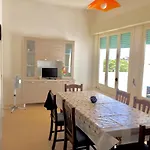 Apartment Ameli Appartment's Lido Marini