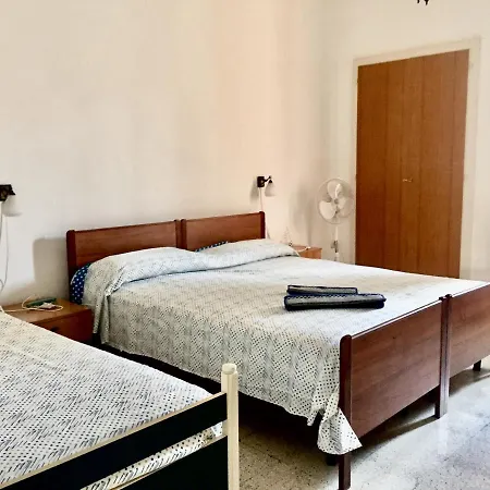 Ameli Appartment's * リド・マリーニ