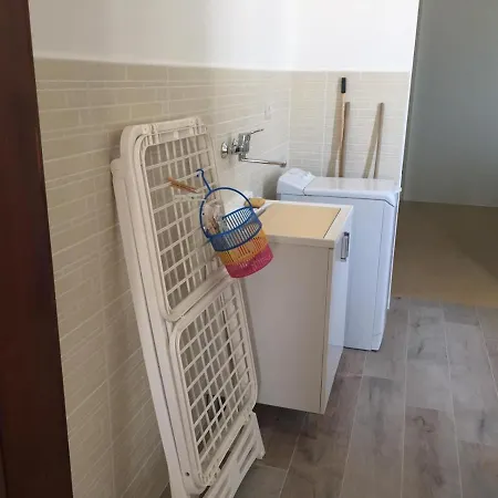 Ameli Appartment's アパート リド・マリーニ