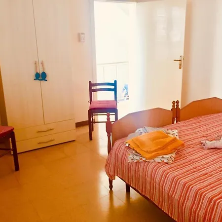 Ameli Appartment's * リド・マリーニ