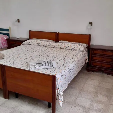 Ameli Appartment's * リド・マリーニ